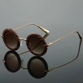 Retro round tortoise frame sunglasses with slim gold metal temples and gradient brown lenses - Khaki Stripe Frame Gradient Tea Lens