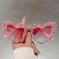 Rosafarbene herzförmige Sonnenbrille mit funkelnden Strasssteinen und rosa Gläsern - Rosa Rahmen Verlaufsrosa Linse Rosa Silber Strass