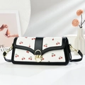 Bolso bandolera blanco con estampado de cerezas y hebilla de metal dorado para mujer - Negro (Estampado de Cerezas)