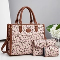 Dreiteiliges Damen-Tote-Bag-Set mit Kirschmuster und braunem Lederbesatz in Beige - Aprikose