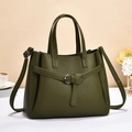 Elegante dunkelgrüne Damen-Handtasche aus Leder mit Lychee-Muster und Schultergurt - Grün