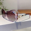 Damen Oversize-Sonnenbrille mit Strasssteinen, lila Verlaufsgläsern und Perlendetail - Violetter Rahmen Farbverlauf Violett
