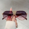 Gafas de sol de aviador doradas con lentes degradados púrpuras y puente con cristales strass - Montura Dorada Lentes Gris Rosa Patillas Grises Trasparentes