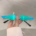 Frameless flame-shaped sunglasses with blue gradient lenses and gold metal frames - Green Film