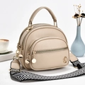 Borsa a tracolla beige in pelle martellata con ampia tracolla a fantasia - Cachi Chiaro