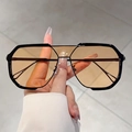 Gafas de sol aviador de gran tamaño a la moda con montura negra gruesa y lentes naranja - Montura Negra Lentes Champaña