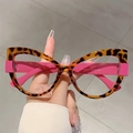 Cat eye oversized blue light blocking glasses in leopard print and pink temples - Leopard Frame Rose Red Leg