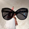 Gafas de sol de mariposa de gran tamaño con montura negra brillante y lentes grises - Montura Negra Lente Gris