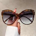 Gafas de sol de mariposa con montura de carey y lentes degradadas en color púrpura - Montura de Leopardo Lentes Grises Degradadas