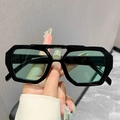 Gafas de sol retro con doble puente irregular, montura negra y cristales verdes oscuros - Montura Negra Lente Verde
