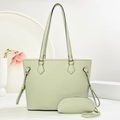 Ensemble sac cabas en cuir vert menthe chic avec pochette sur fond minimaliste - Vert Menthe