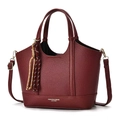 Sac seau en cuir rouge foncé avec motif litchi et pompon coloré pour femmes - Bordeaux