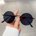 Lunettes de soleil rondes rétro avec monture fine en métal noir et verres gris foncé mixtes - Monture Noire Verres Noir Gris