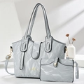 Ensemble cabas gris clair à texture froissée avec logo doré et bandoulière amovible - Gris