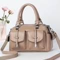 Sac à main kaki pour femme en cuir grainé avec poches frontales et large bandoulière - Khaki
