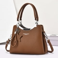 Sac à main classique en cuir PU marron caramel avec pendentif étoile et garniture argent - Jaune Terre