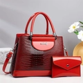 Sac à main rouge gaufré crocodile et son petit porte-monnaie assorti au fini brillant - Rouge