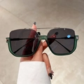 Occhiali da sole squadrati semicerchiati verde scuro con doppio ponte argento - Montatura Argento Verde Lenti Grigio Nero