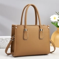 Bolso tote de cuero sintético granulado caramelo con hebillas en U plateadas y correa - Caqui Oscuro