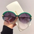 Lunettes de soleil rondes dégradé vert avec verres violets et détails dorés - Monture Dégradé Vert-Transparent Verres Gris