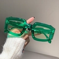 Irregular chunky rectangle sunglasses with translucent green frames for a retro style - Transparent Green Frame Light Green Lens