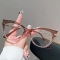 Occhiali cat-eye con montatura sfumata rosa e eleganti aste in metallo dorato da donna - Montatura Sfumata Tè e Rosa Lente Trasparente