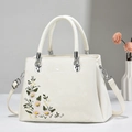 White large capacity tote bag with floral embroidery and adjustable shoulder strap - Off-white