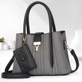 Set borsa tote da donna a righe grigie con manici in pelle nera e piccola pochette - Nero