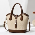 Borsa a secchiello trapezoidale moderna in pelle beige marmorizzata e marrone dorata - Cachi