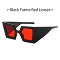 Lunettes de soleil géométriques oversize avec monture noire et verres rouges - Monture noire verres rouges