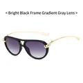 Lunettes aviateur tendance avec monture noir brillant, verres dégradés et branches dorées - Monture Noire Brillante Verres Dégradés Gris