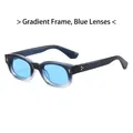 Occhiali da sole quadrati vintage con montatura blu sfumata e lenti blu con borchie - Montatura Blu Sfumato Lenti Blu