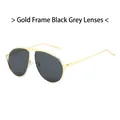 Occhiali da sole aviator in metallo dorato con lenti grigio scuro e protezione UV - Montatura Oro Nero Grigio