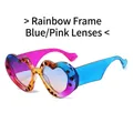 Occhiali da sole a cuore arcobaleno con strass e lenti sfumate blu e rosa - Montatura Arcobaleno Lente Blu Rosa