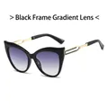 Lunettes de soleil œil de chat, monture noire, verres dégradés gris et branches dorées - Monture Noire Verre Gris Dégradé