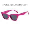 Occhiali da sole chic cat-eye con montatura rosa e lenti grigie sfumate per donna - Montatura Viola Lenti Grigie