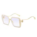 Lunettes carrées oversize crème tendance avec branches dorées et détail perle - Beige + Blanc
