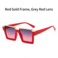 Occhiali da sole quadrati oversize con montatura in metallo rosso oro e lenti sfumate - Montatura Rossa Lenti Grigio Rosso