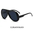 Übergroße Monoblock-Sonnenbrille mit klassischem schwarzem Rahmen und dunkelgrauen Gläsern - Schwarzer Rahmen Schwarz Graue Gläser