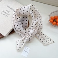 Élégante écharpe étroite blanche à pois noirs en tissu mousseline léger et fluide - Pois Mixtes Beige (09be)