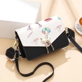 Sac à main tendance color-block avec imprimé artistique et boucle à pompon en perles - Noir