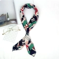 Foulard en satin style peinture à l'huile avec imprimé hiphop et boucle en cuir - Soldat Vert