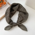 Elegant dark green floral cotton-linen neck scarf with retro white flower pattern - Scarf Style / Floral Green