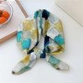 Sciarpa in lino con stampa geometrica blu e ocra e bordo in pizzo per donna - Griglia Irregolare Gialla (08 Cotone)