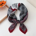 Foulard carré élégant en coton et lin avec imprimé mandala vintage rouge et noir - Patchwork Floral Anglais Rose