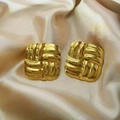 Vintage golden square earrings featuring a woven twisted rope design on champagne silk - Woven Texture Vintage Square Style (EH040)