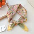 Foulard quadrato giallo a fiori in morbido cotone e lino con stampe delicate - Fiori Foglie Verdi Giallo (7be)