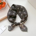Elegante foulard marrone scuro con stampa floreale annodato e motivo vintage - Floreale Rombo Verde (10be)