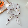 Retro-Baumwollschal für Damen mit Blumenmuster in Weiß für den täglichen Gebrauch - Verschwommenes Blumenmuster (18 Baumwolle)