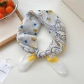 Piccola sciarpa quadrata in cotone e lino con stampa paisley floreale blu e gialla - Linea Petalo Giallo (23be)